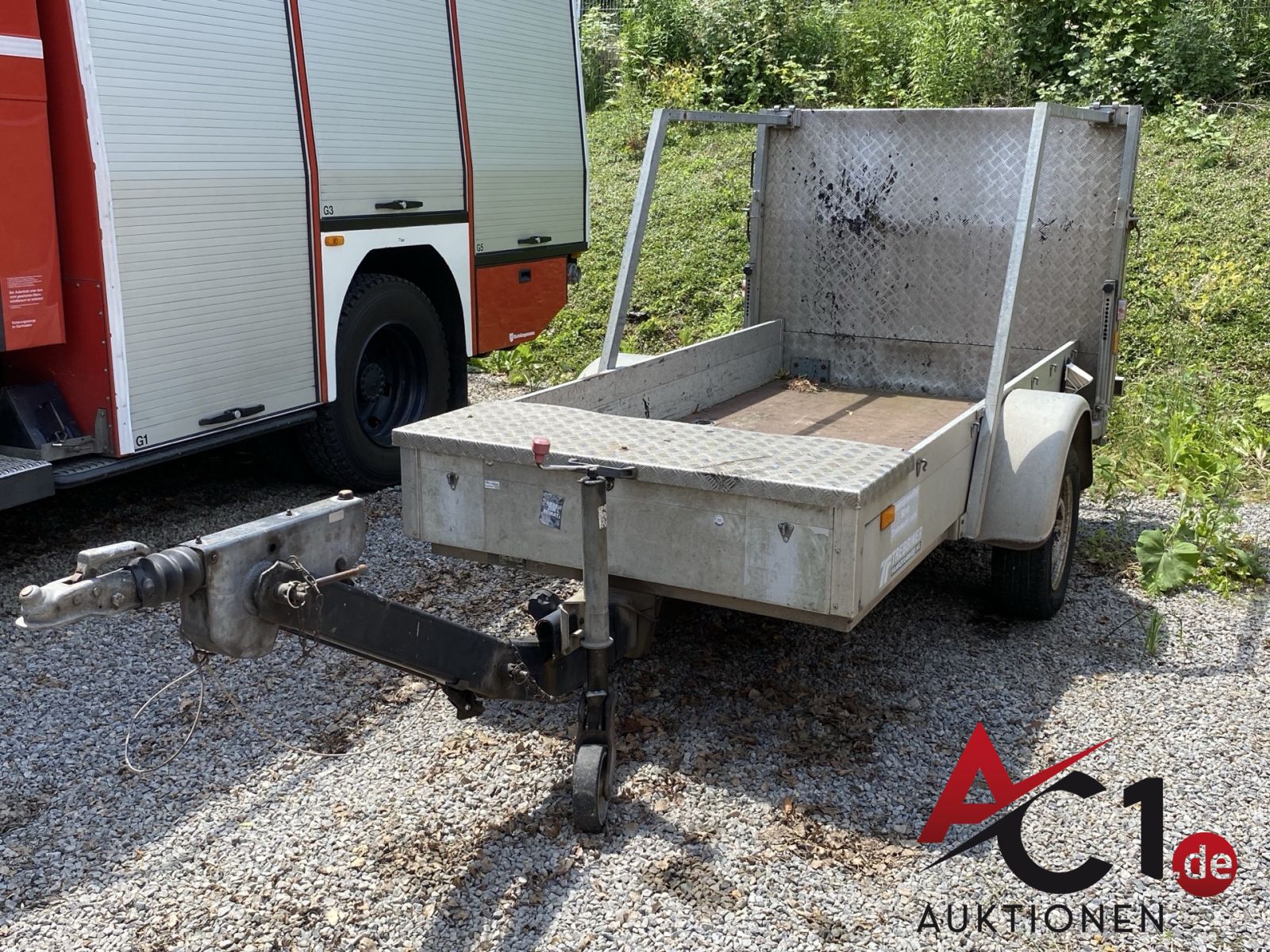 Anhänger Trebbiner FA2 LR Verkehrsleittafel